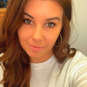 Meet your Posher, Jillian